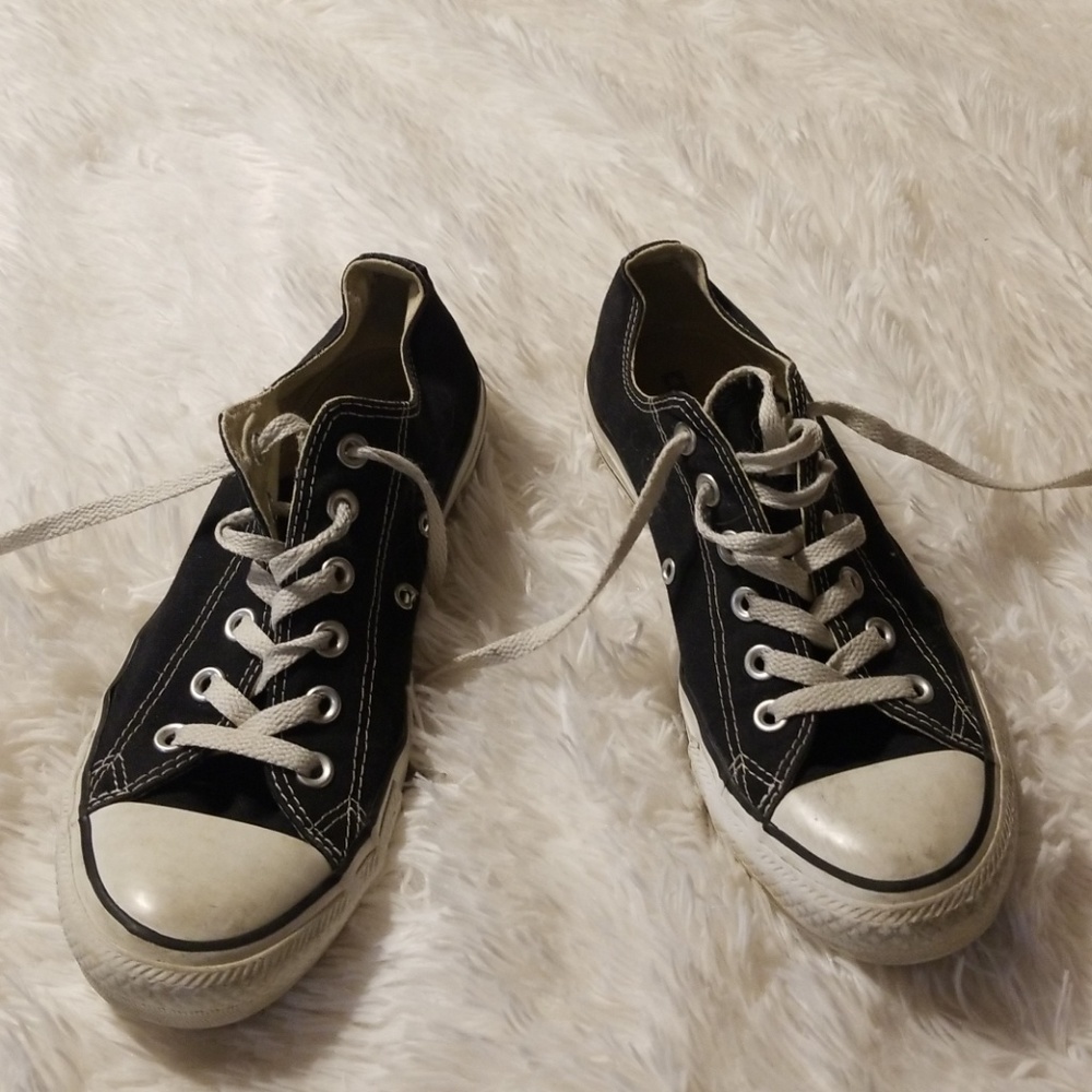 Black Converse